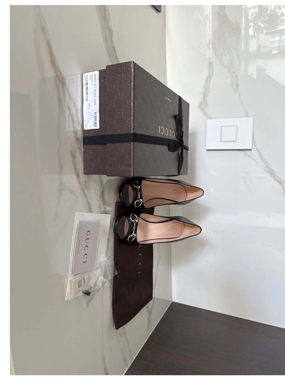 Gucci Black Leather Horsebit Flats with Nude Insolen